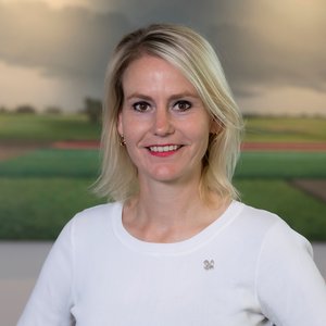 (Jeanet van der Laan) (Jeanet van der Laan)