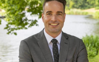 Burgemeester Jasper Nieuwenhuizen