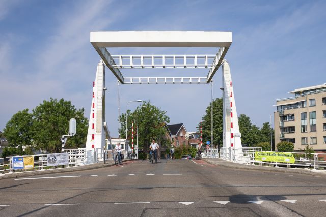 Groot onderhoud aan Lisserbrug
