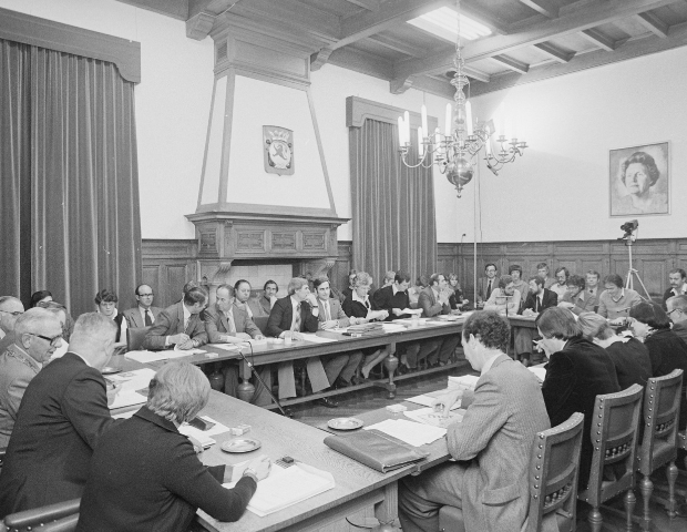 Vergadering gemeenteraad 12 december 1979 over oude raadhuis